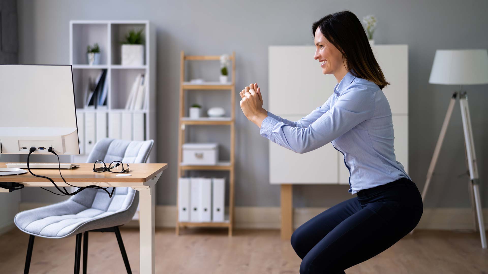 10 Tips Menjaga Paha Tetap Aktif untuk Pekerja Kantoran