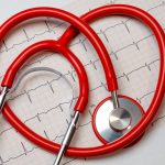 5 Tanda Kamu Perlu Konsultasi ke Dokter Jantung