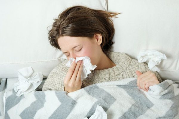 5 Cara Membedakan Alergi dan Flu Biasa 5 Cara Membedakan Alergi dan Flu Biasa
