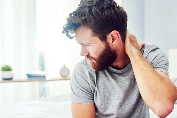 5 Cara Mengatasi Leher Kaku saat Habis Bangun Tidur 5 Cara Mengatasi Leher Kaku saat Habis Bangun Tidur