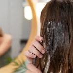 10 Cara Perawatan Rambut Tradisional yang Masih Ampuh