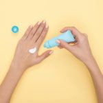 7 Kebiasaan Buruk yang Harus Dihindari demi Tangan Sehat