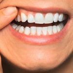 10 Kebiasaan Sehat agar Gigi Tetap Kuat Sepanjang Usia